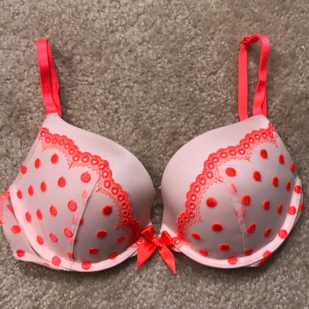 Victoria’s Secret bra